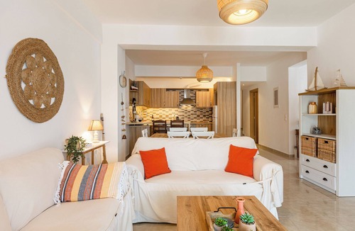 Merichas Apartment | Marvelous sea view 3-bedroom apartment with AC in Kythnos