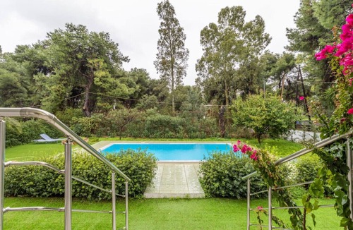 Isthmia House | Marvelous, Secluded Villa, Kavos