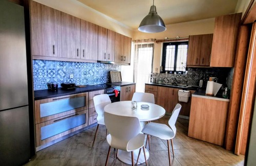 Katakali Apartment | Mary House