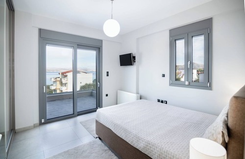 Salamis House | MarYsol Luxury Maison with swimming pool and sea view