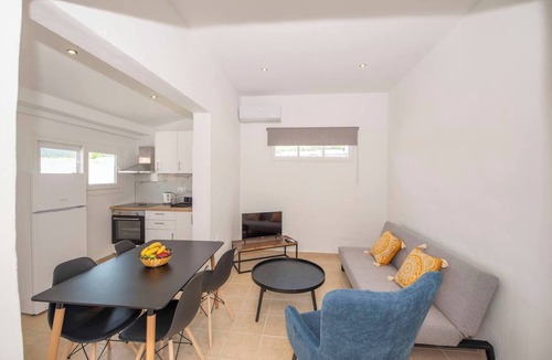 Agios Stefanos Avliotes Condo | Massalia Suites Eolia