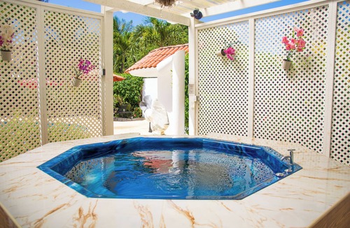 El Batey Villa | Massive 9BR Estate, 2 Pools, Jacuzzi, Free Pickup