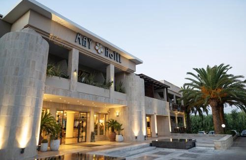 Platanes Hotel | May Beach Hotel