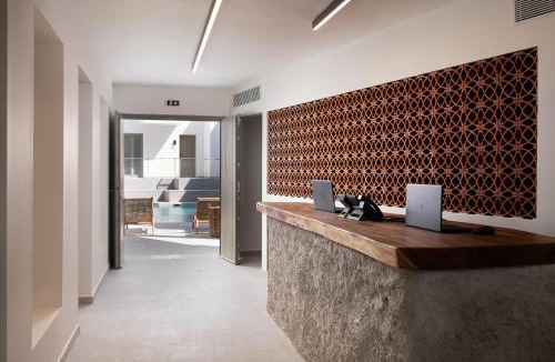 Naousa Hotel | Mazee Paros