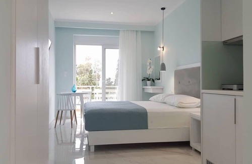 Gialos Apartment | Mear Luxury Studio - Crete Garden Gem