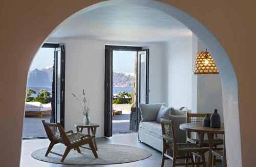 Akrotiri Hotel | Melidonia Suites