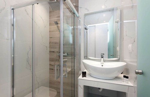 Kassiopi Hotel | Melina Bay Boutique Hotel