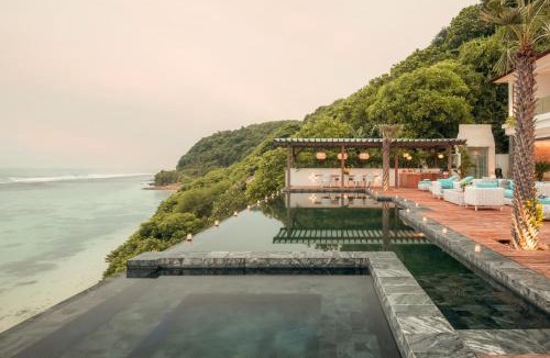 Sawangan Villa | Melloni Cliff Castle