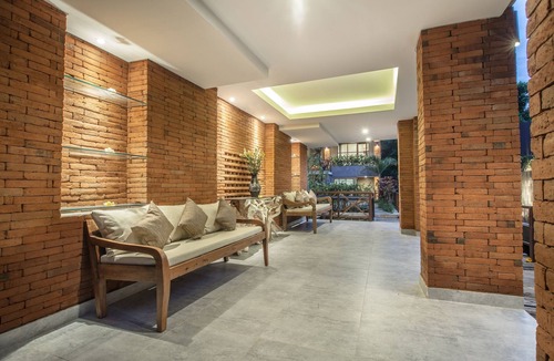 Peliatan Hotel | Merak Village