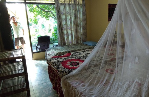 Simanindo House | Merlyn Guest House
