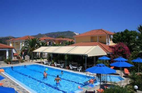 Kalamaki Hotel | Metaxa Hotel