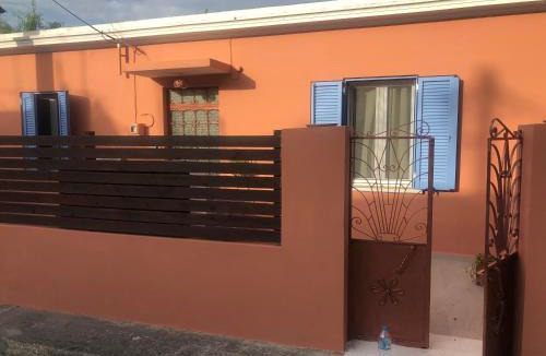 Argostoli Town Villa | METROPOLIS Argostoli House/villa with garden & pool-jacuzzi