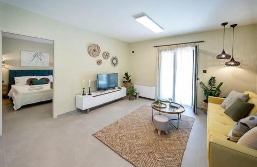 Kos Town Apartment | Mi Casa Su Casa