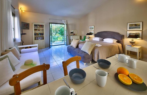Magazia Apartment | Mill Suites - Loggos