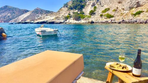 Milos Apartment | Milos Island-Cavo Paradiso TWIN SIDE SEA VIEW-STUNNING SUNSET VIEW