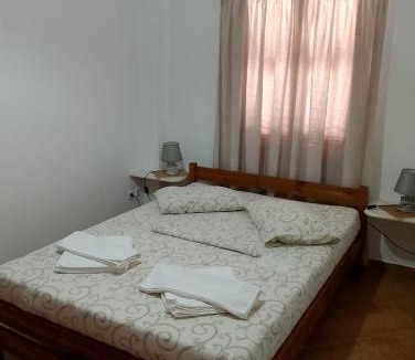 Andros Town House | MILTIADIS APARTMENTS