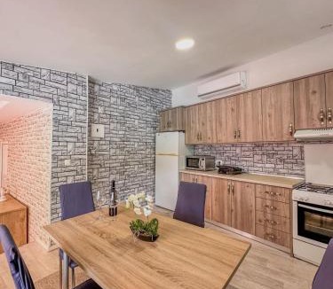 Lakones Apartment | Miltos Studios