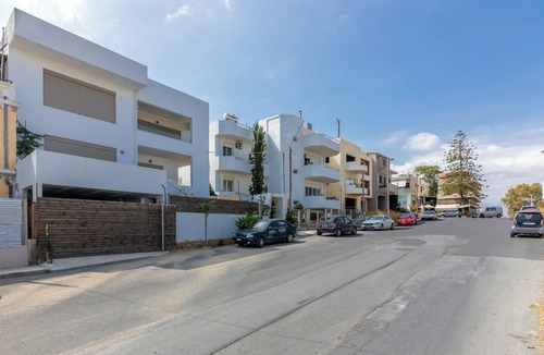 Heraklion Apartment | Minimal Artistic Loft with swimming pool & parking