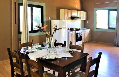 Kefalas House | Minimalsit two bedroom home