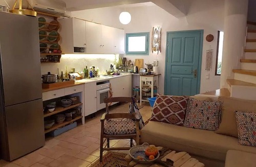 Mochlos House | Mochlos Seafront house unique, romantic 3 bedroom house, on the beach in Cretec