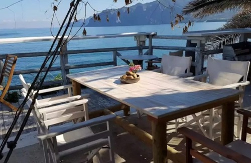 Mochlos House | Mochlos Seafront house unique, romantic 3 bedroom house, on the beach in Cretec