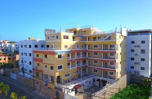 Corales del Sur Apartment | Modern 1-Bedroom Apartment with Private Balcony Fast Wi-Fi Santo Domingo Este
