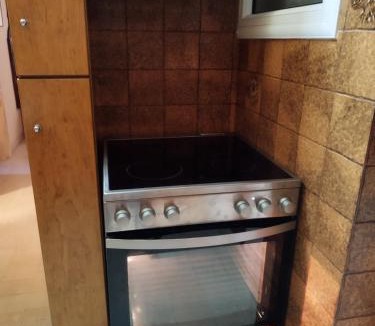 Vyronas Apartment | Modern 2BR Apt with View 2 King Beds & 1Gbps Fiber Internet