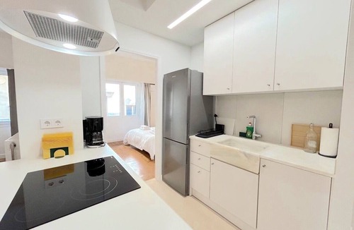 Neapoli Apartment | Modern 2BR Exarchia Apt I Walk to Metro & Museums
