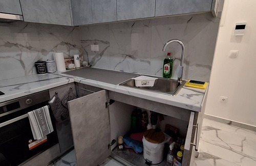 Attiki Apartment | Modern Abode Near Metro Attiki