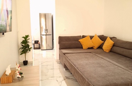 Attiki Apartment | Modern Abode Near Metro Attiki