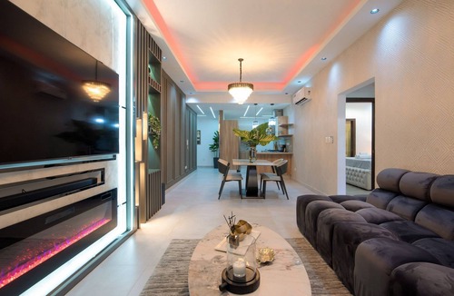 Evaristo Morales Apartment | Modern and Sophisticated Apartment in Luxury Tower