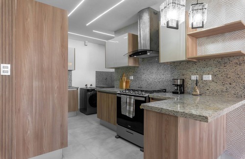Evaristo Morales Apartment | Modern and Sophisticated Apartment in Luxury Tower