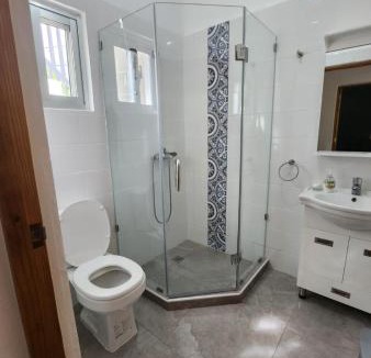 ProCab Apartment | Modern apartment with outdoorkitchen and saltwaterpool