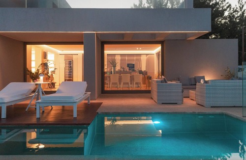 Skala Villa | Modern Beachfront Villa in Gorgeous Skala, Kefalonia