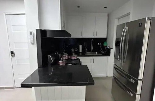 Residencial Alameda Oeste Apartment | Modern Chic Apartment