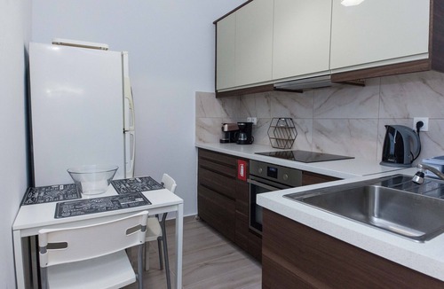 Keratsinion Apartment | Modern Cozy 1 Bd Piraeus Perfection Apt
