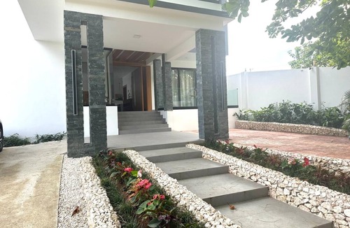 Cabrera House | Modern Oceanfront 4-bedroom house with pool, WiFi, AC in lovely town of Cabrera