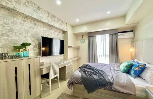 Lahug Condo | Modern Studio in IT Park | Walk to Ayala Central Bloc & Sugbo Mercado