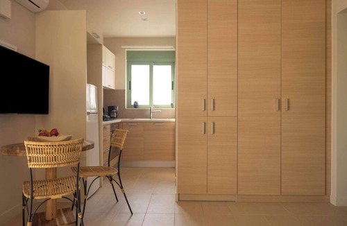 Aktio-Vonitsa Apartment | Modern Studio, with patio & pool - Close to Sea