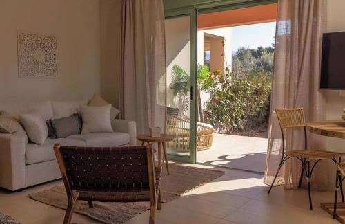 Aktio-Vonitsa Apartment | Modern Studio, with patio & pool - Close to Sea