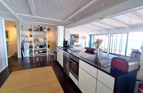 Atiha Villa | Modern villa with pool by the sea on the island of Moorea