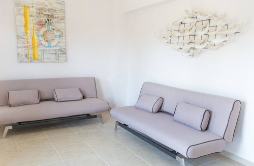 Maritsa House | Modern Villa with Pool