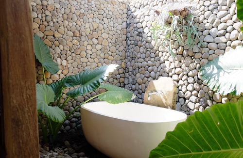Tibubeneng Cottage | Modern Wooden House in Canggu Resort