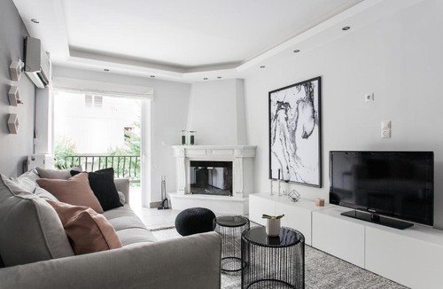 Khalandrion Apartment | Modernized & Spacious 2BD Apartment in Chalandri by UPSTREET