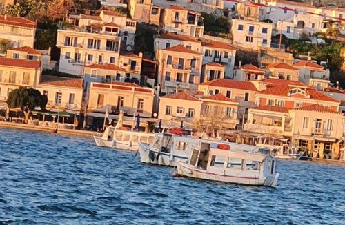 Poros Apartment | Mona