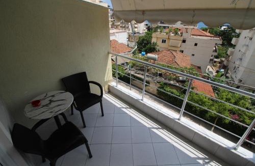 Qender Apartment | Mona`s apartments 1