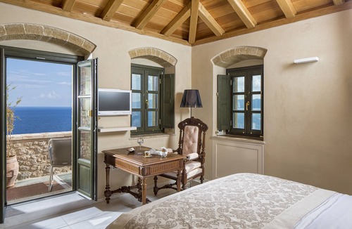 Monemvasia Hotel | Moni Emvasis Luxury Suites