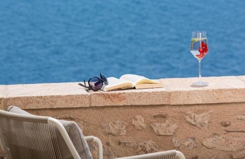 Monemvasia Hotel | Moni Emvasis Luxury Suites