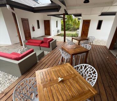 Teavaro Bed & Breakfast | MOOREA CHILL and BEACH LODGE