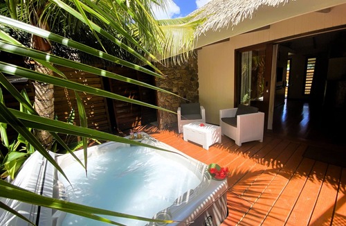 Pihaena Ski Chalet | MOOREA - The SERENITY Creek spa
